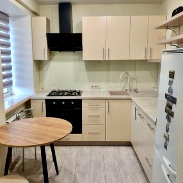 Сдам 2 комн. Квартиру с ремонтом и мебелью на Гагарина