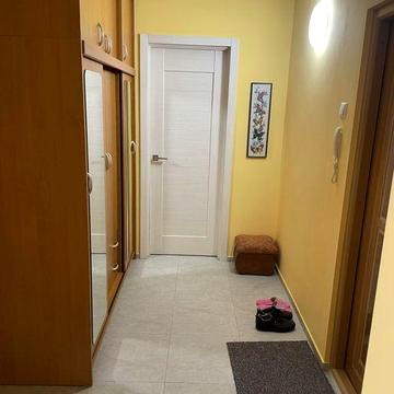 Оренда двокімнатна квартира вул. Наукова