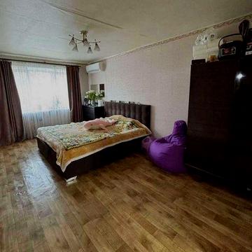 Продам 3 к. квартиру Одесская. (404103)