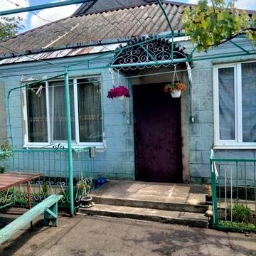 Продам дом в жилом состоянии