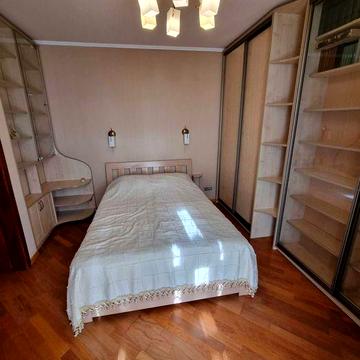 3-к квартира, вул. Лісна | Камін, балкон, 87 м² Ближній центр