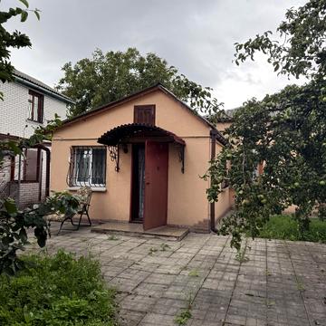 Центральна, 23