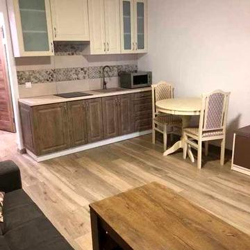 Простора квартира  ЖК Метропарк Вирлиця 46 м2 Кам`янська
