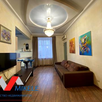 Хрещатик вул. (Kreschatic), 25