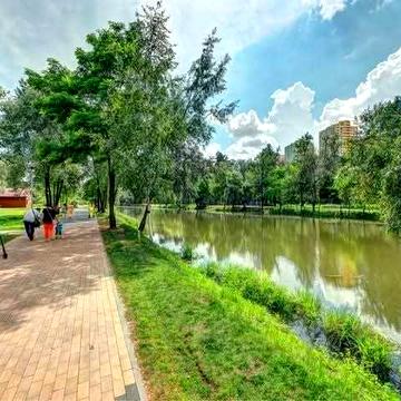 1-комнатная  квартира у метро "Дарница " и красивого парка, без %