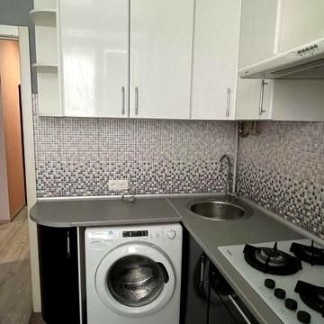 Продам  2-комнатную квартиру метро «Турбоатом»