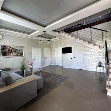 Продаж 2к Дім Горіхова алея