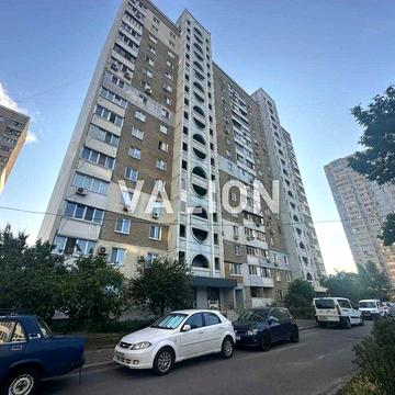 Продаж 2 кім. квартири, ремонт вул. Здолбунівська 11А, Позняки