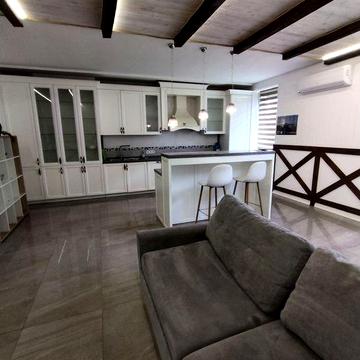Сдается в аренду тенхаус в ЖК TownHouse, с Гора
