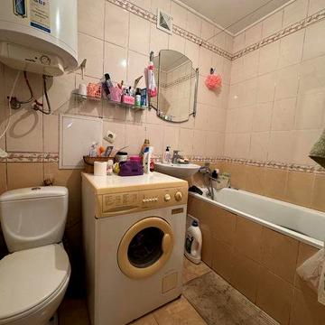 Продам 3 кімн квартиру, вул. Полетаєва