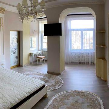 Продаж 4-х кімнатної квартири площею 147м2 від власника
