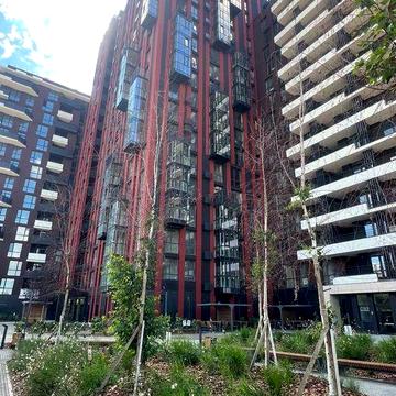 Продаж 2к квартири в ЖК Central Park здана секція ЖК Central Park