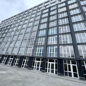 Квартира в новобудові, центр