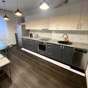 2 км квартира біля Welesmall