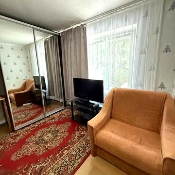 Продам 1 комнатную квартиру на Ж/М Тополь-2, д. 23
