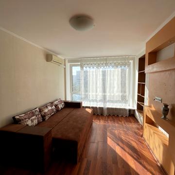 Маршала Рокосовського просп., 2