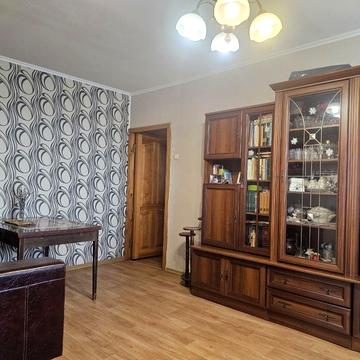 Амосова вул. (Корчагінців), 13