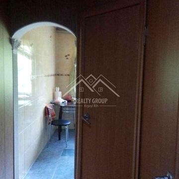 Продаж 3 кімнатної квартири в м. Зеленодольськ з меблями та технікою.
