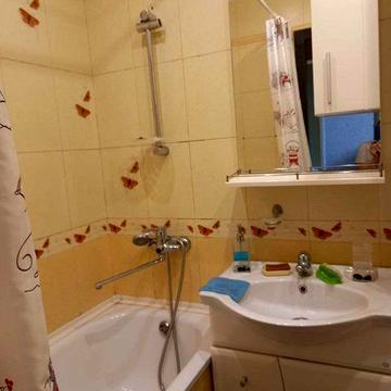 Продам 2 комн. квартиру на Левобережном-3, Щербины/Караван