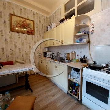 Лютеранська вул., 11-Б