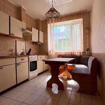 Продаётся 2-х комнатная квартира на Адмиральской с видом на реку!