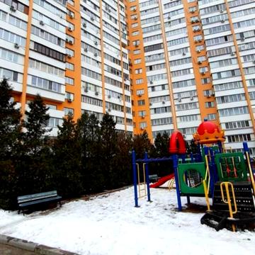 Борщагівська вул., 145