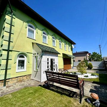 Адама Міцкевича вул., 115