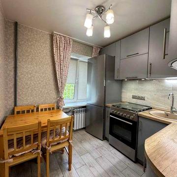 Продам 2-к. квартиру, вул. Олександра Лазаревського, Соцмісто. AK