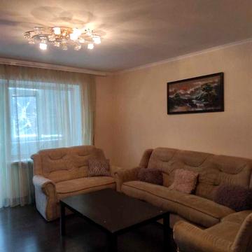 Сдам 3-х к кв Бородинский м-н ул.Товарищеская д.39 (маг."Континент")