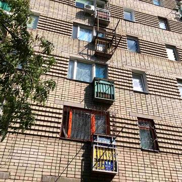 Продам однокомнатную квартиру ул. Энтузиастов 15 от хозяина