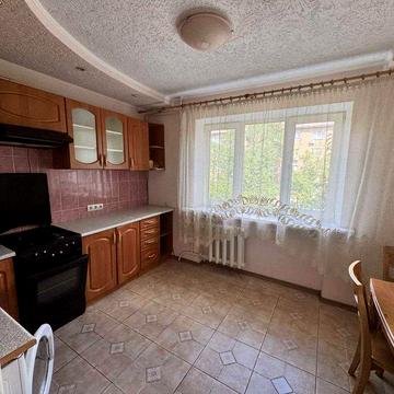 1к.кв.метро Чернігівська, Микитенко 9, Воскресенка массив