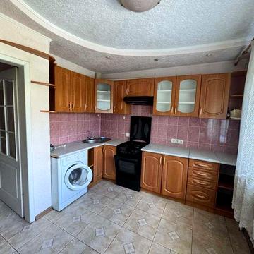 1к.кв.метро Чернігівська, Микитенко 9, Воскресенка массив