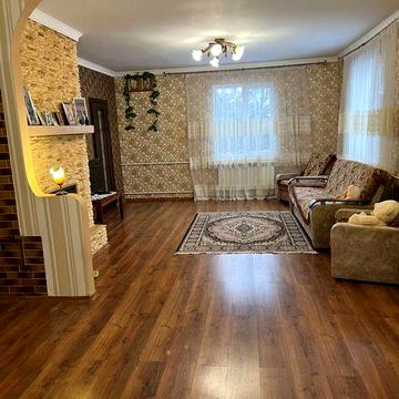 Продам будинок в мальовничому розташуванні
