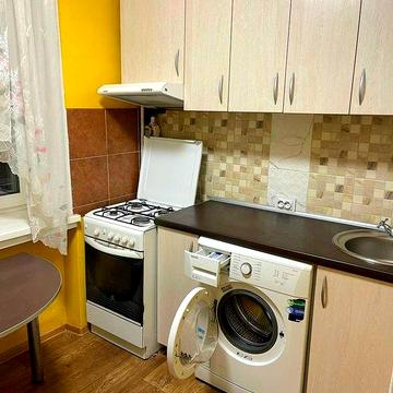 Оренда двокімнатної на Лісовому масиві