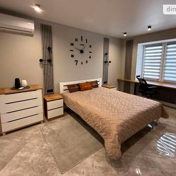 Продаж 1к Квартира Зарічанська вулиця