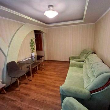 Оренда 2 кімнатної квартири вул. Полякова