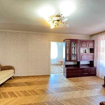 Авіаконструктора Антонова вул., 4