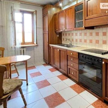 Продаж 3к Квартира Липи Юрія вулиця