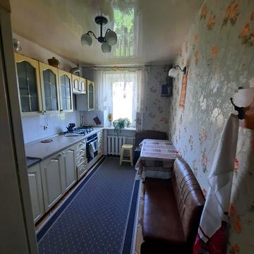 Академіка Корольова вул., 20