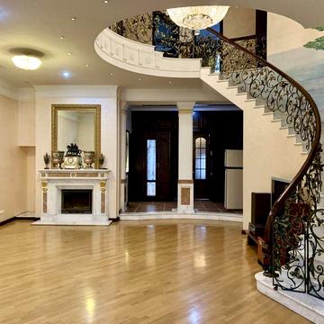 БЕЗ% 5к Апарткменты 406 кв.м. Шота Руставелі 38