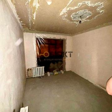 В продаже 3-к квартира по просп. Аерокосмічний, м Спортивная, Таврия В