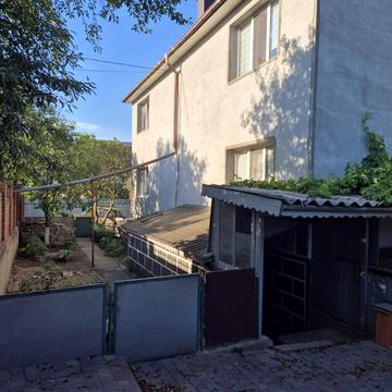 Білгородська вул., 5