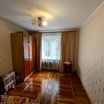 Андрія Мельника вул., 12