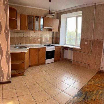 Оренда 3-кімнатної квартири з великою кухнею-студією, вул. Перемоги