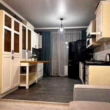 Продам евродвушку с ремонтом возле парка Победы (3-150-924 ОФ) ЖК Академгородок