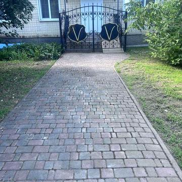 Продаж квартири під офіс