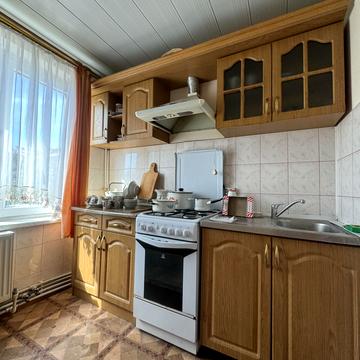 Богдана Хмельницького вул., 17