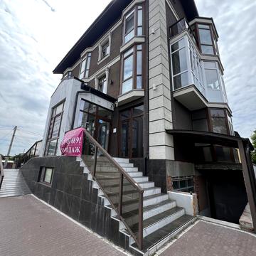 Соборна вул., 81а