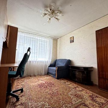 Здається  3 кім квартира