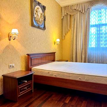 Оренда 2к квартири, вул. Хрещатик, 13. Apartment for rent, Khreschatyk